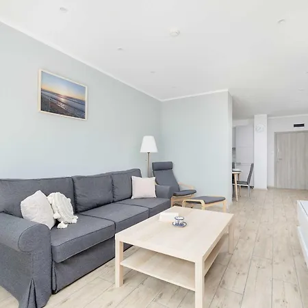 Przestrzenny W Kolobrzegu By Renters Apartment